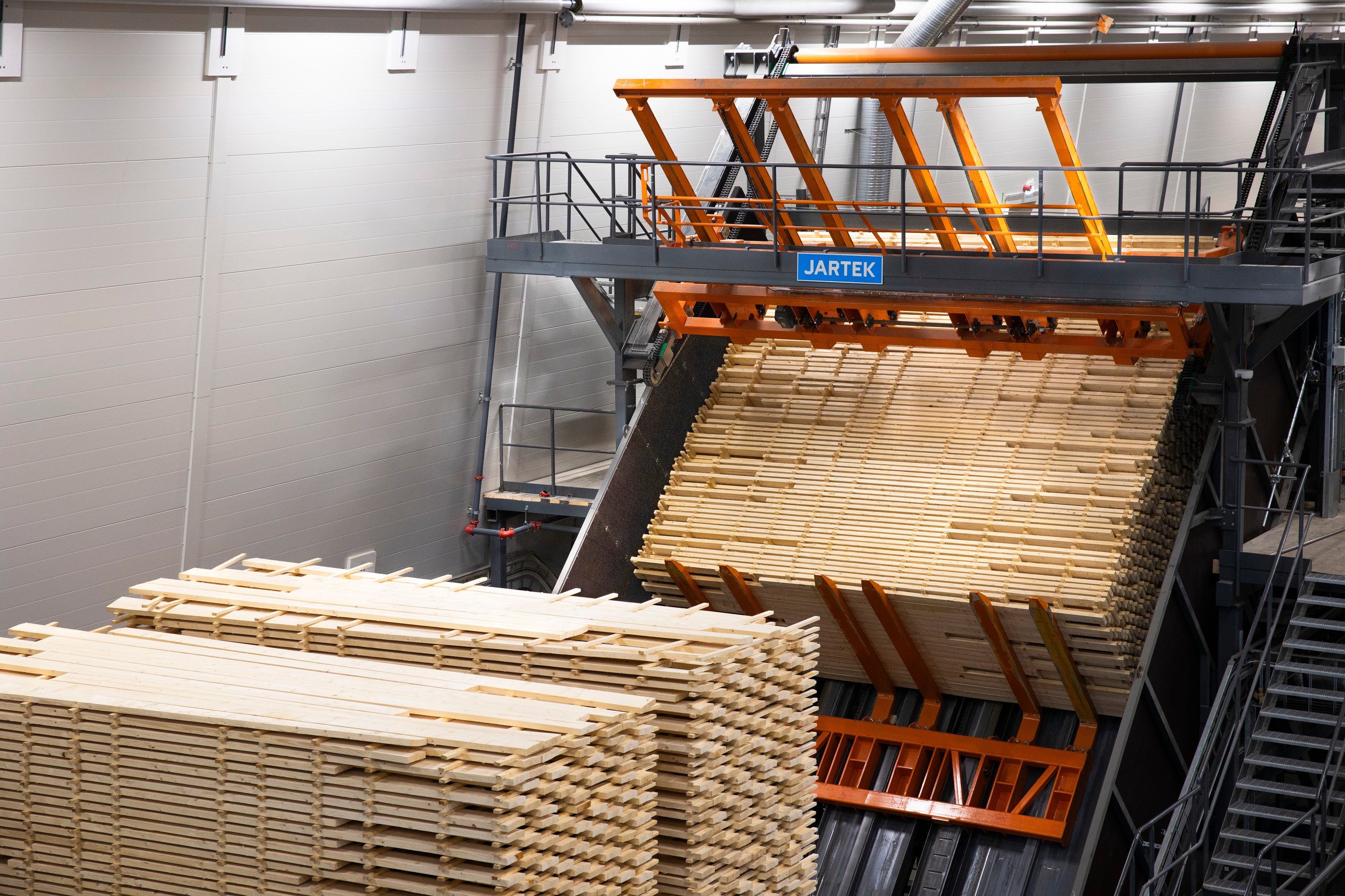 Dry sorting unloading