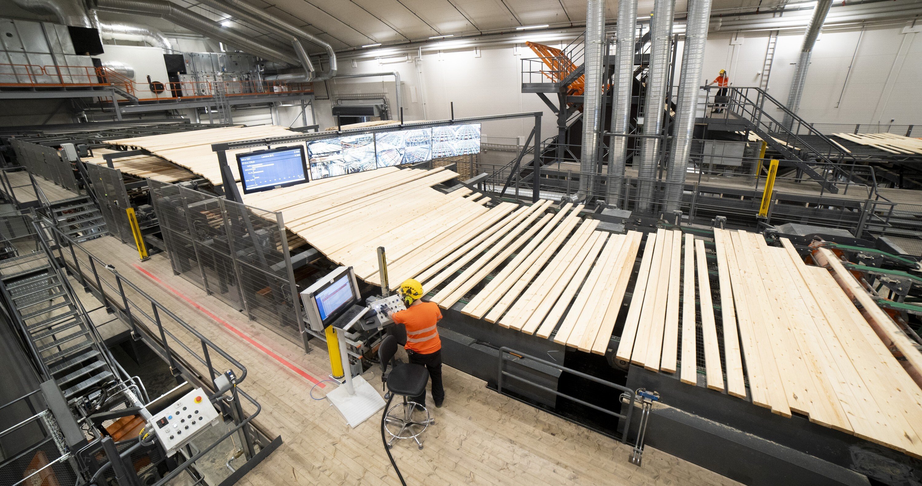 lumber_handling_feeding